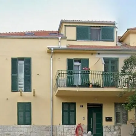 Apartamento With Parking Space - 25153 Split