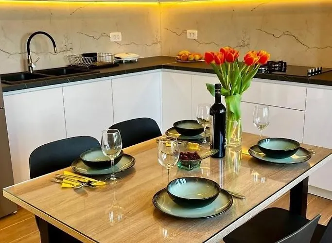 With Parking Space - 25153 Apartment Split